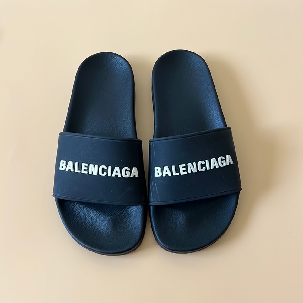 Very stylish slides! Make me an offer!